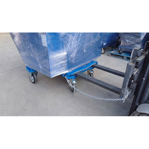 Самоопрокидывающийся контейнер для мусора СКМ-750 БК-С