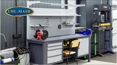 Складання верстака важкої серії з тумбами та навіскою